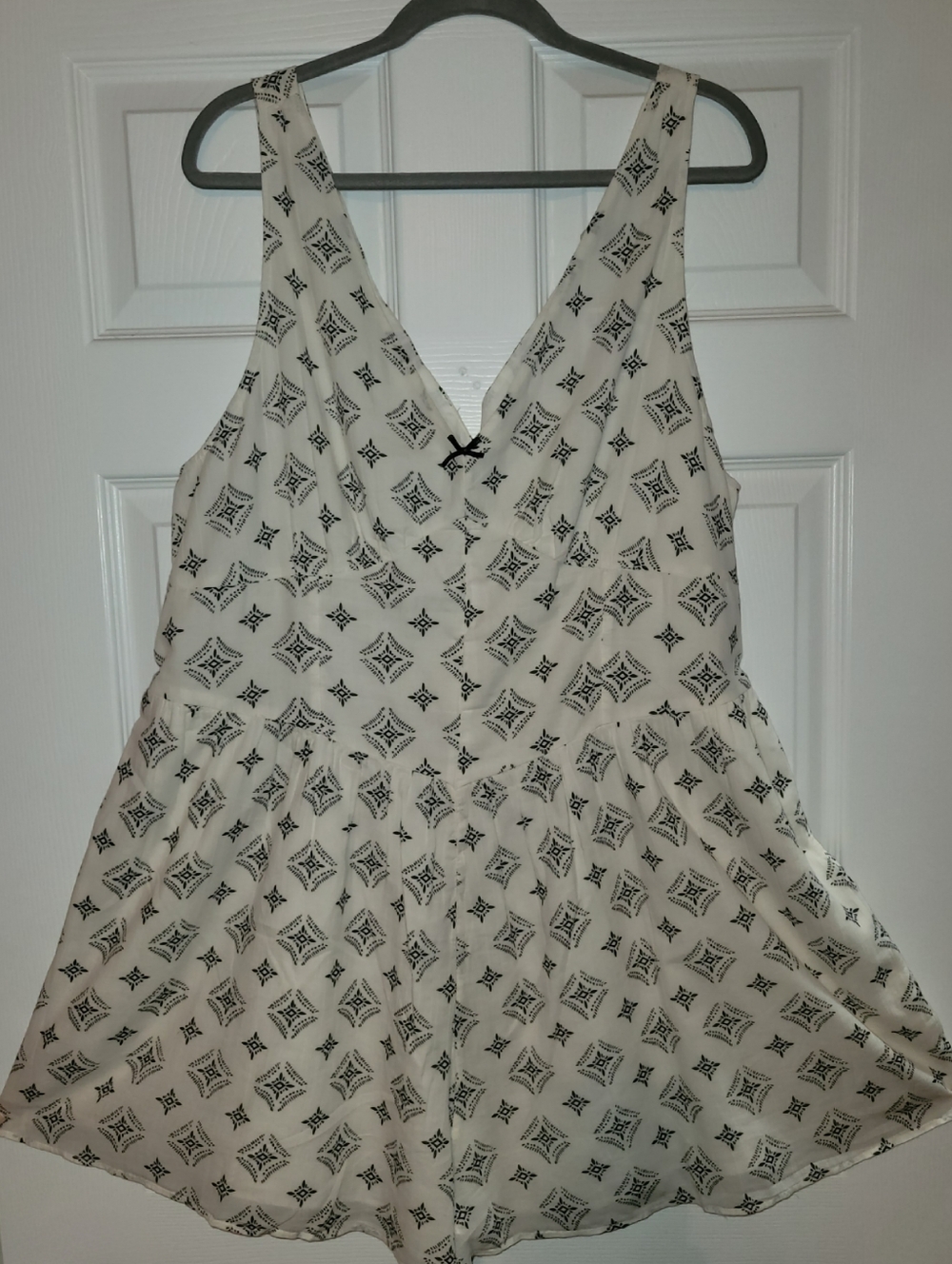 White Sleeveless V-Neck Printed Romper
